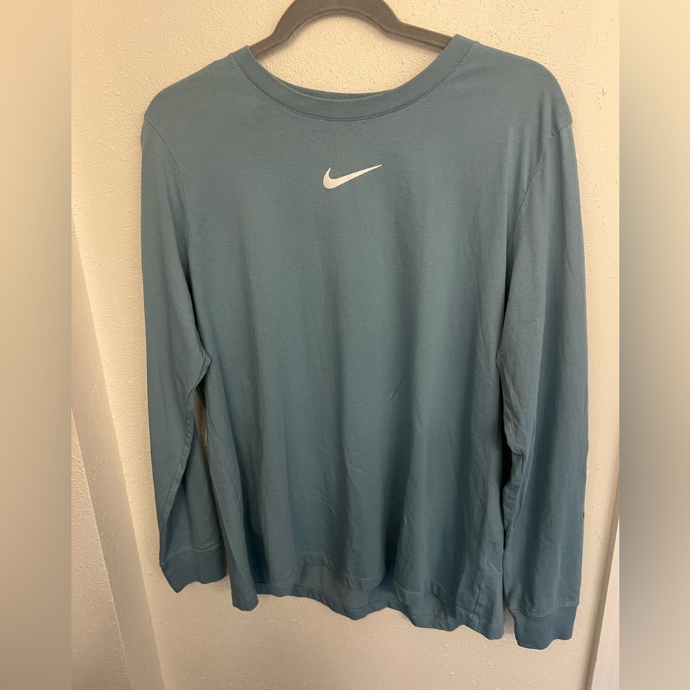 Nike Team USA Long sleeve t-shirt. XL.  Light blue.  Worn only one time.